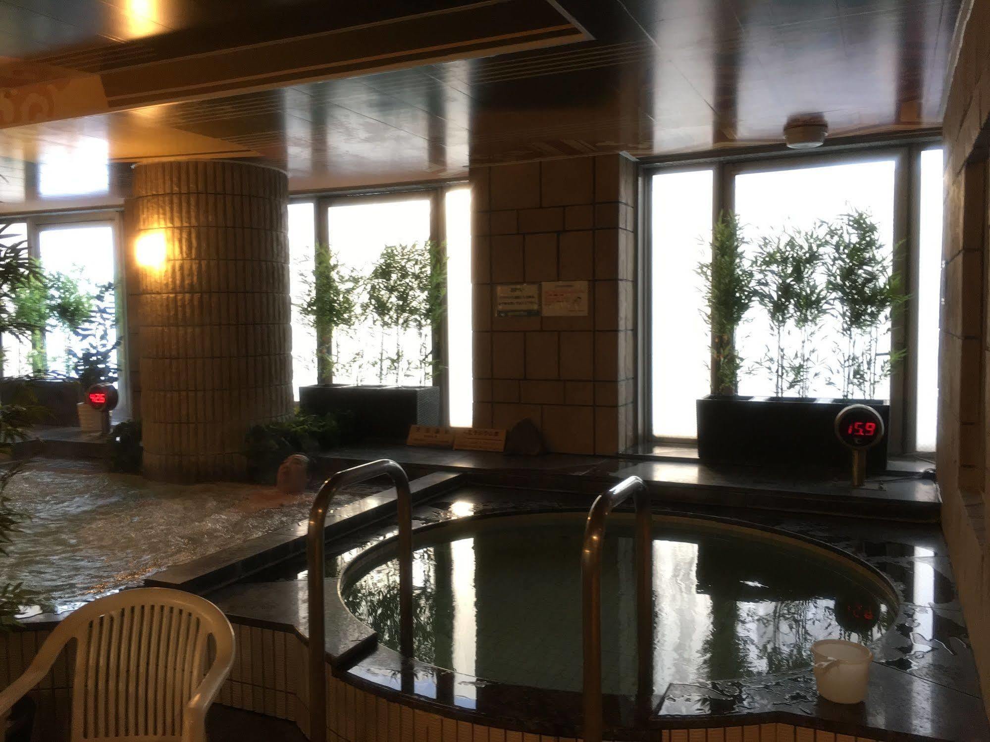 Ueno Station Hostel Oriental 1 Male Only Tokio Exterior foto